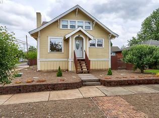 1032 NE Hembree St, McMinnville, OR