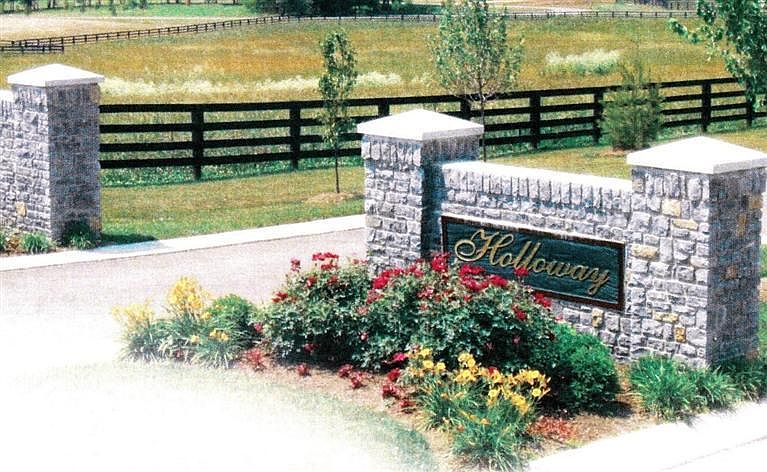 1st image of 117 Middle Creek Dr