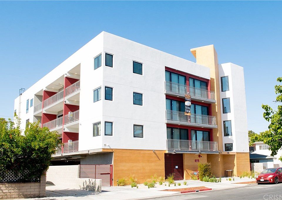 1st image of 11674 Erwin St #301