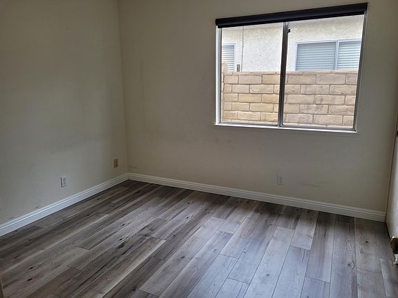 4th image of 2732 E Miranda St