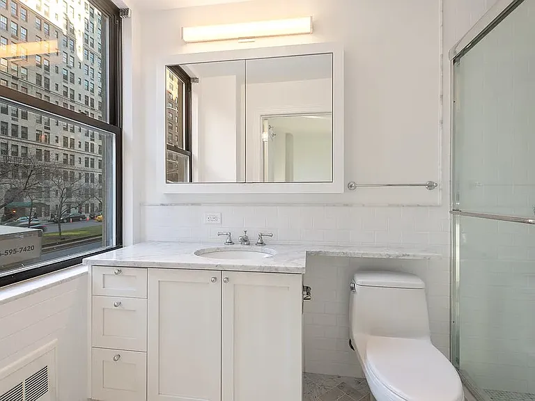 1085 Park Ave #13B — Photo 17