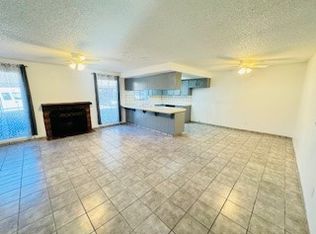 3557 S County Center Dr, Visalia, CA 93277