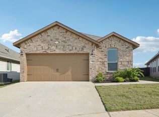713 Presidio St, Aubrey, TX 76227