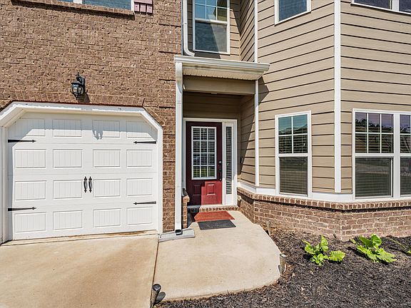 4th image of 5025 Vine Lane Lane