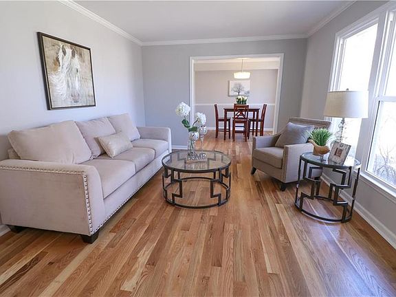 2nd image of 7509 W 98th Ter