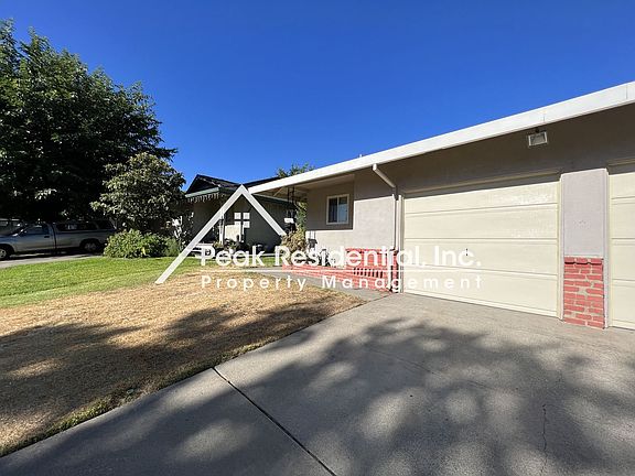 3rd image of 5805 Woodleigh Dr