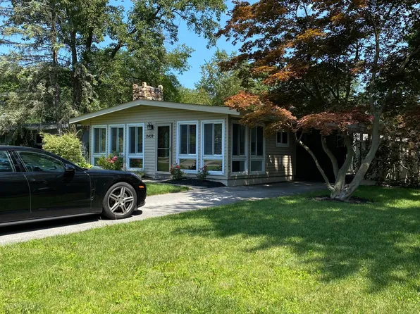 2432 Edgevale Rd, Columbus, OH 43221