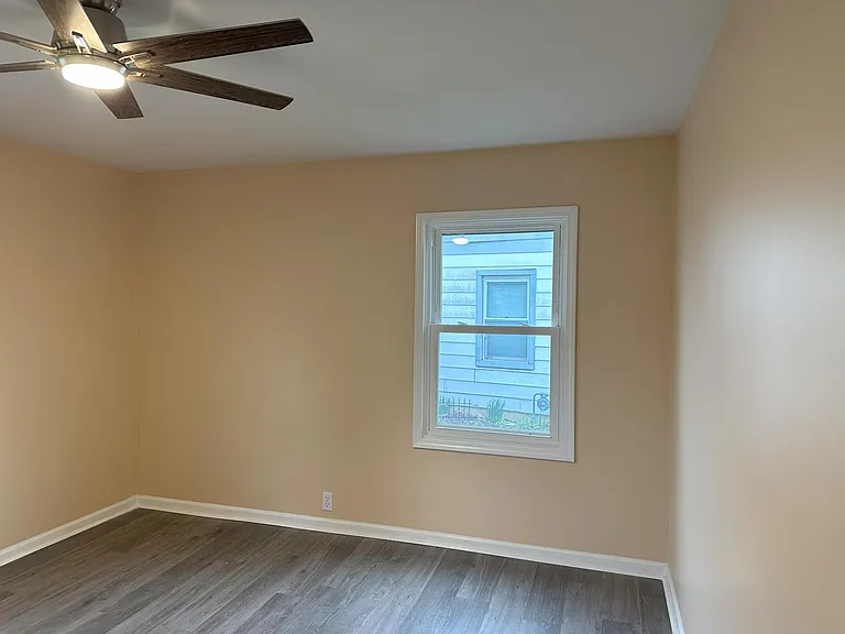 508 Kenyon Ave — Photo 15