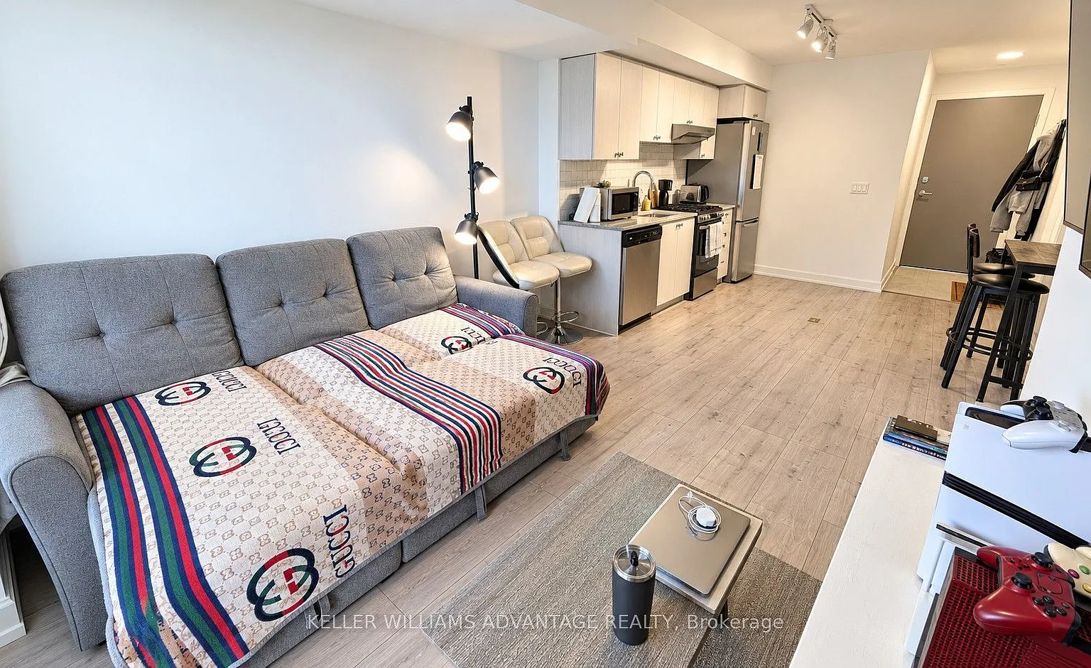 1 bed, $2,100 — Photo 1