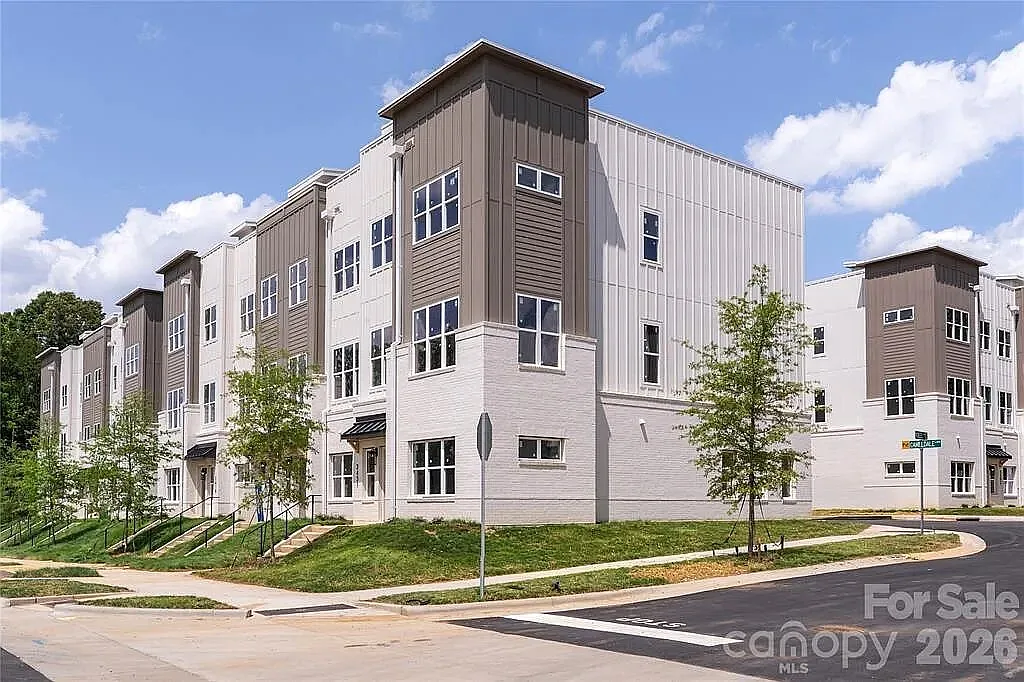 5007 Nimes Road - - — Photo 1