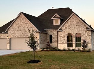 2304 Delegation Ln, Nevada, TX 75173