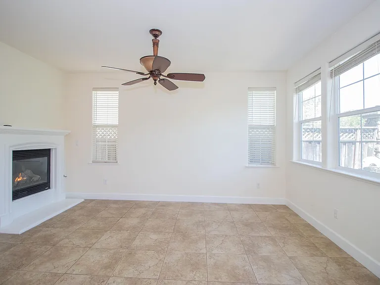 6239 Newhaven Ln — Photo 10