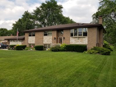 9229 S 78th Ave, Hickory Hills, IL, 60457