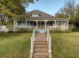 1012 W Main St, Waxahachie, TX 75165