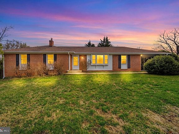 2nd image of 4037 Olney Laytonsville Rd