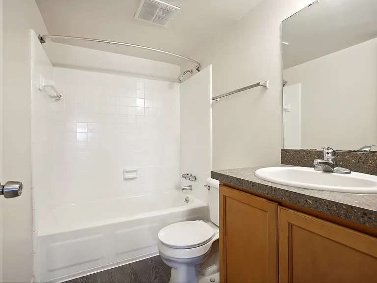 Maple Grove Apartments — Photo 15