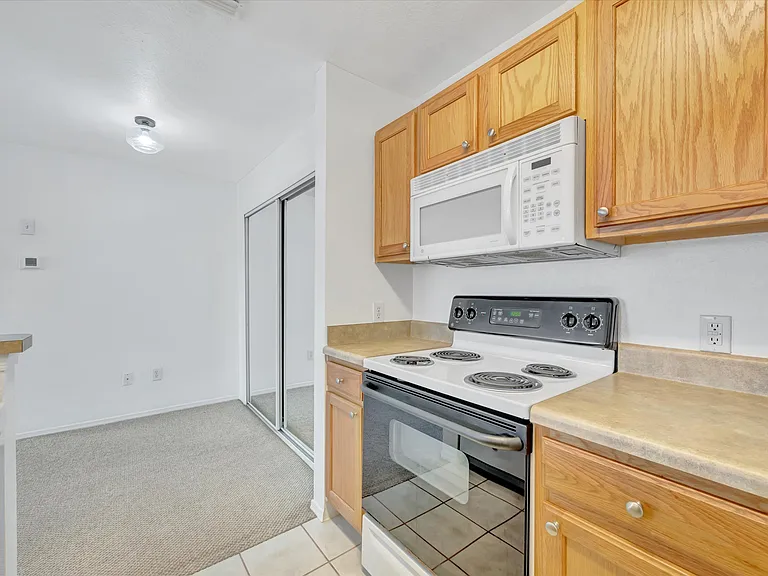 4850 51st St W #3205 — Photo 18