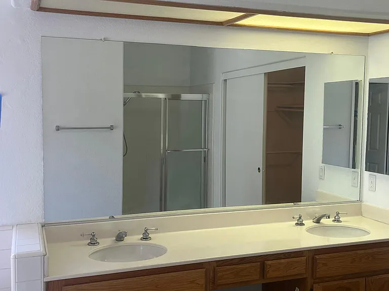476 Somerset Cir — Photo 7