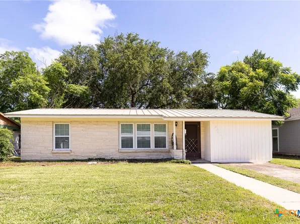2001 E Rosebud Ave, Victoria, TX 77901