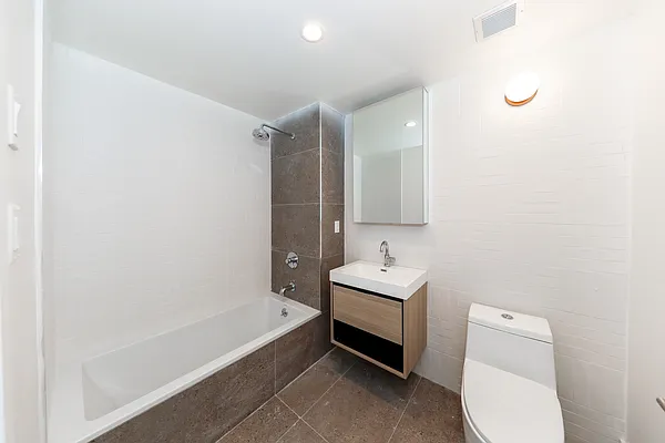 Rented by ERNY LLC | media 28