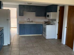37 Fairlawn Dr, North Haven, CT 06473