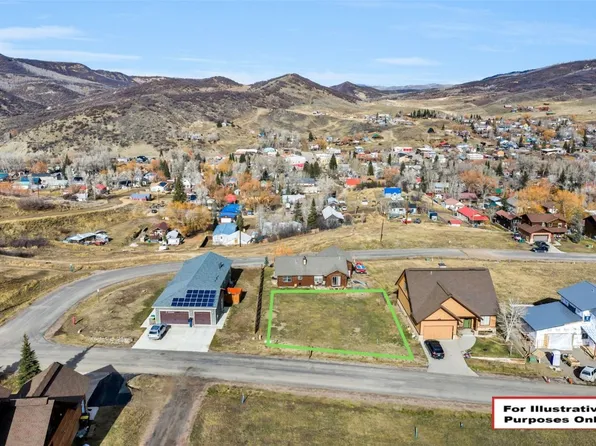 104 Oak Ridge Cir, Oak Creek, CO 80467