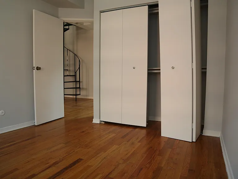 2306 N Clark St #4N — Photo 11