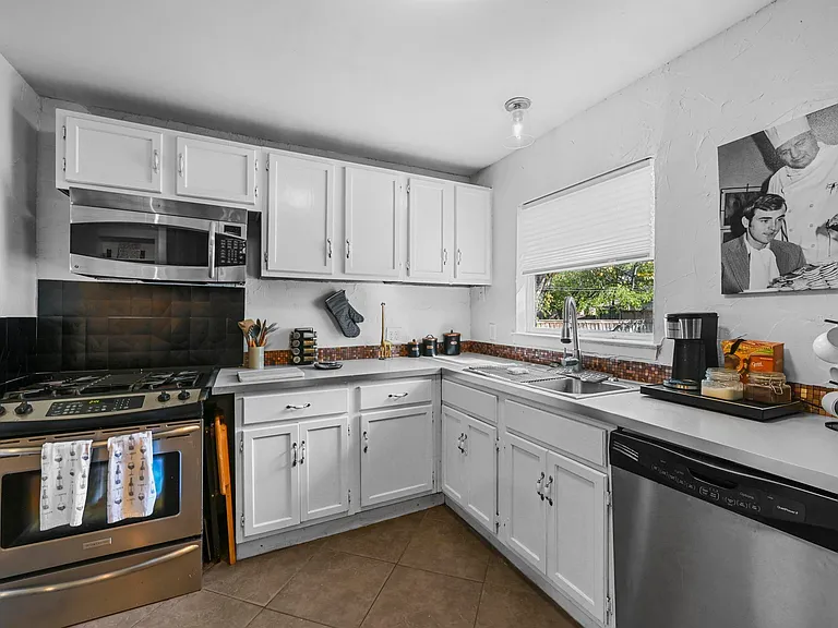 3312 Mayhew Dr — Photo 11