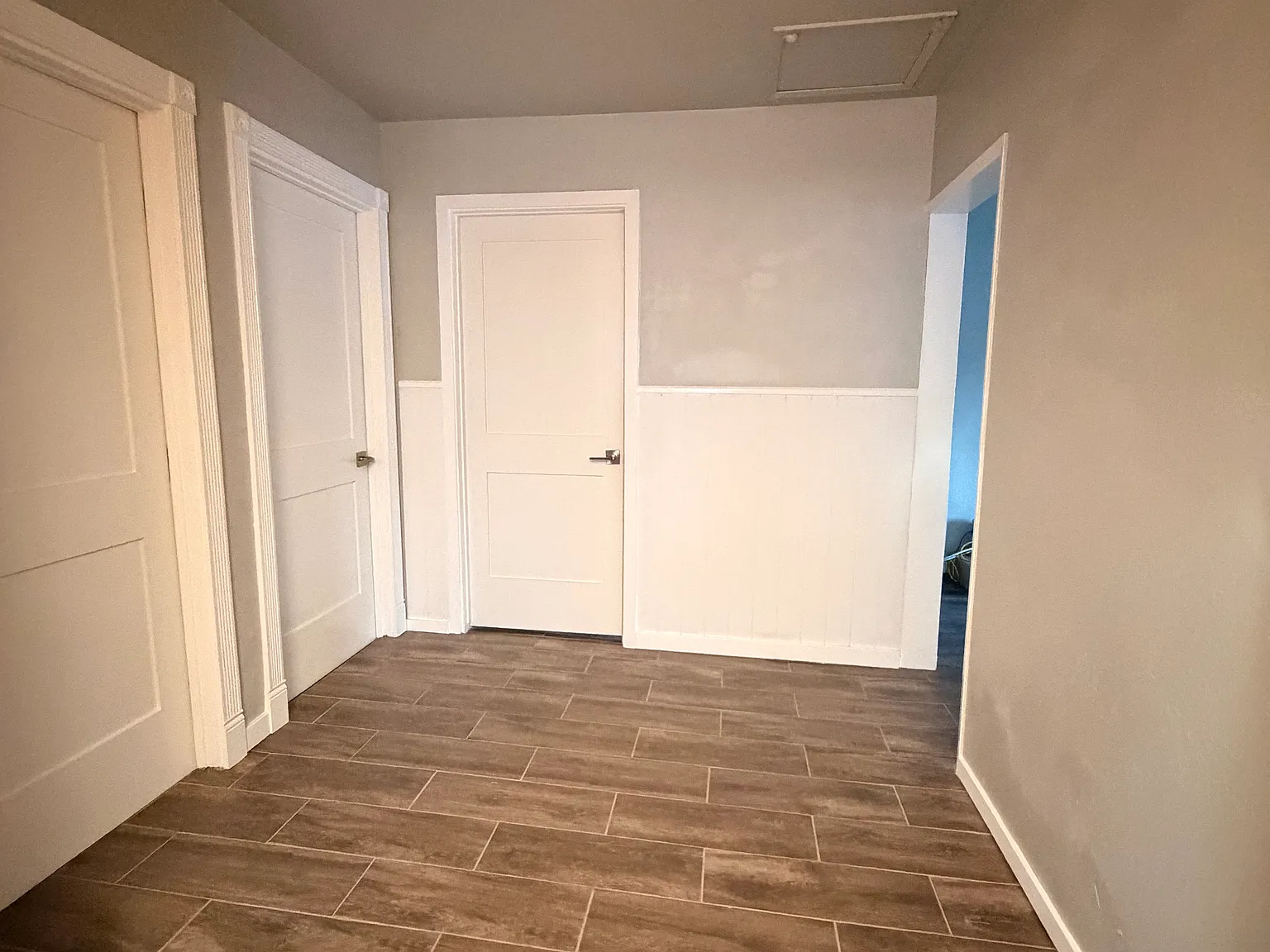 2 bed, 950 sqft, $2,845 — Photo 2