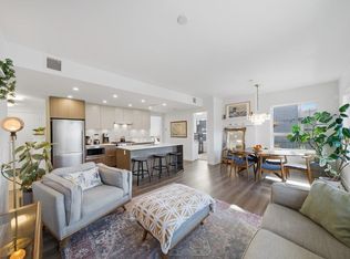 645 Como Lake Ave #303, Coquitlam, BC