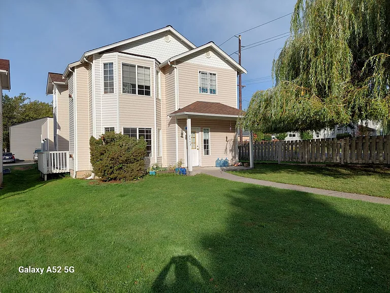 2443 Undine St — Photo 1