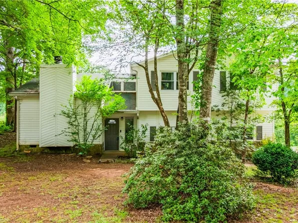 4081 Willow Ridge Rd, Douglasville, GA 30135