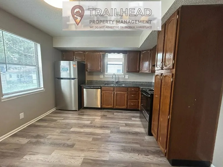 219 N Garrison Ave — Photo 24
