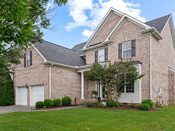 3rd image of 1018 Brixworth Dr
