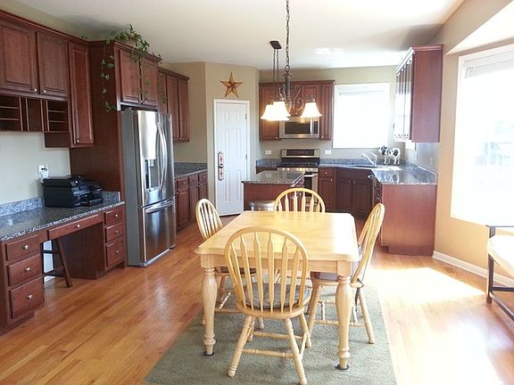 4th image of 16544 Arbor Ct