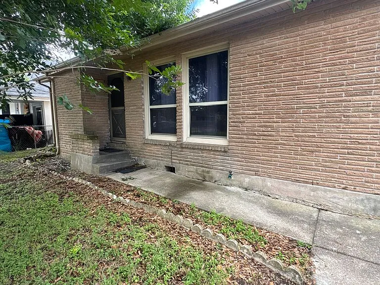 2709 Milo St — Photo 2