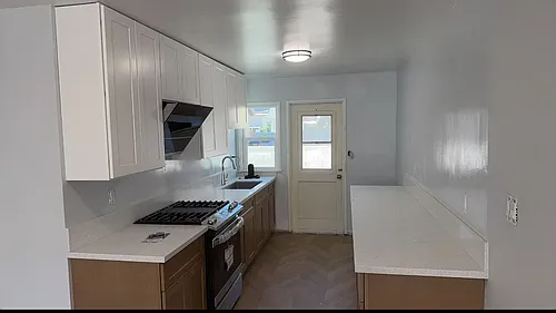 215 N Alhambra Ave #D Photo 1