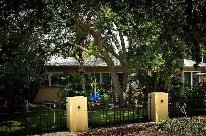 349 Avenida Madera — Photo 18