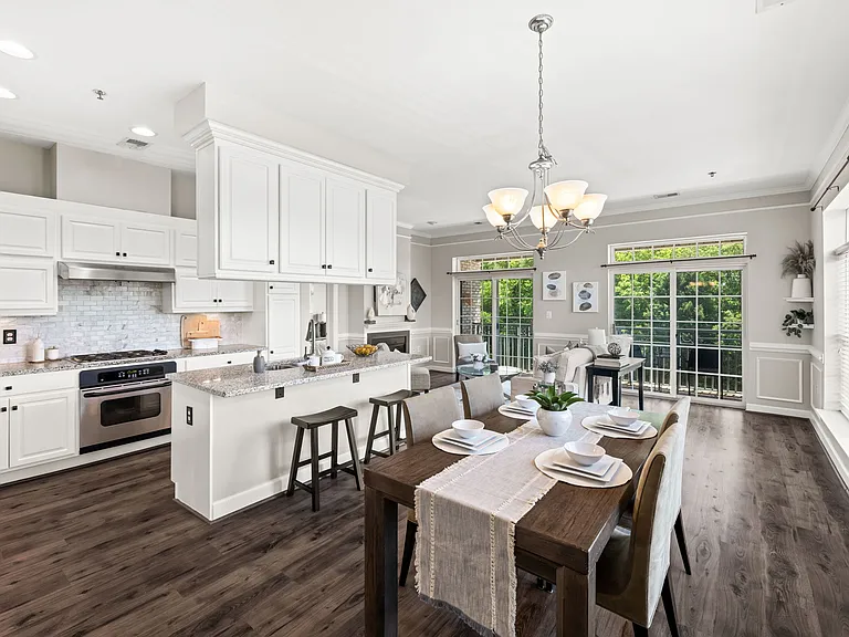 810 Belmont Bay Dr #201 — Photo 9
