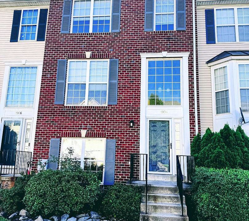 1st image of 1904 Fieldstone Way
