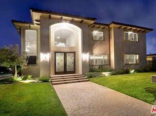 7445 W 89th St, Los Angeles, CA 90045