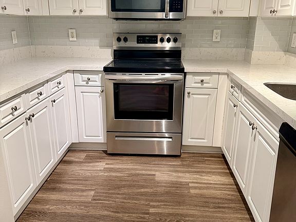 5th image of 255 Evernia St APT 309