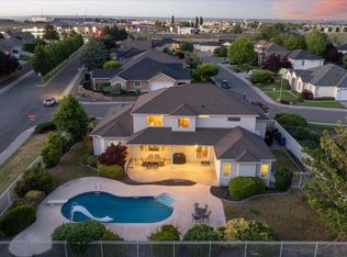 3493 Hanstead St, Richland, WA 99352