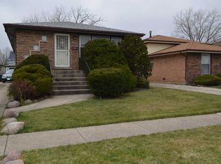 18042 Ravisloe Ter, Country Club Hills, IL 60478