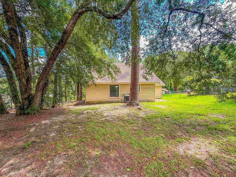 3200 Langley Cir — Photo 21