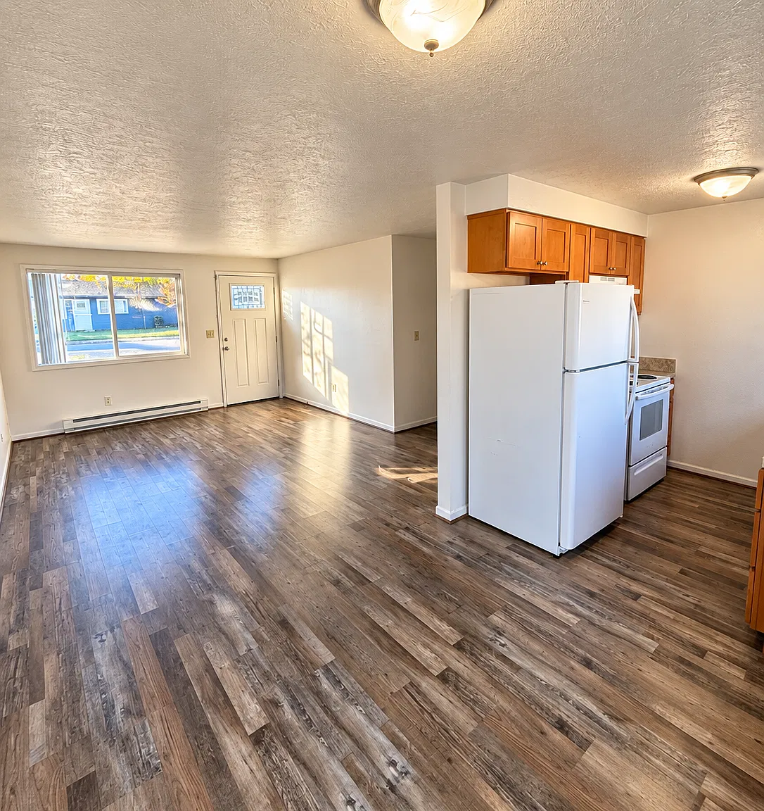 850 N 4th St. / 395 Dianne Ct. - 395 Dianne — Photo 4
