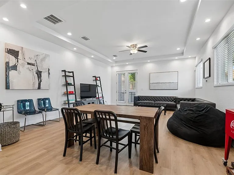 2113 W Cass St #2 — Photo 17