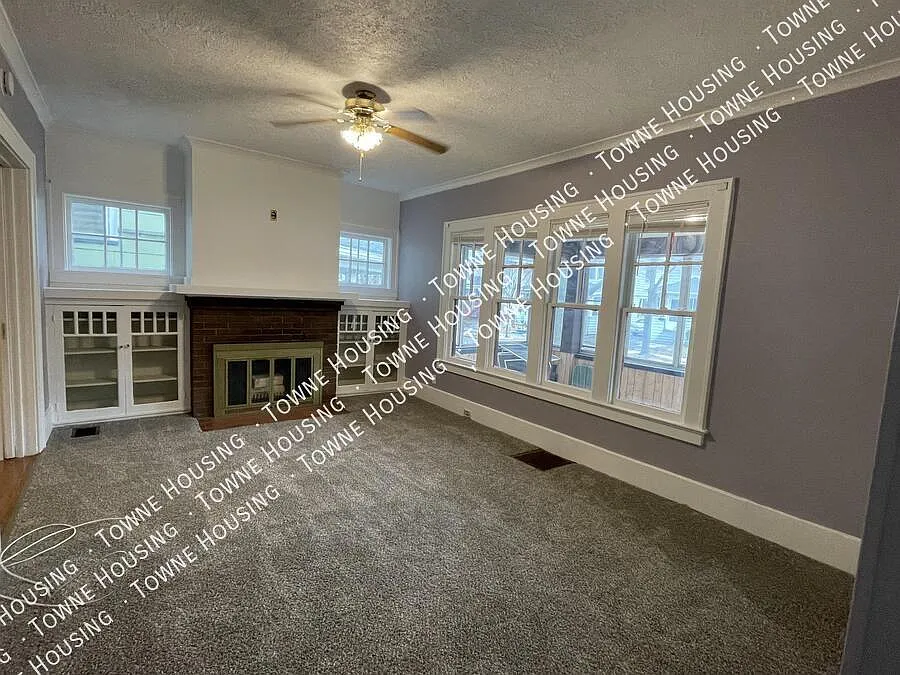 Building Photo - 640 Magee Ave #1