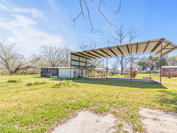 9805 North Rd, Abbeville, LA 70510