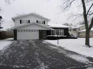 12831 S Sycamore Ln, Palos Heights, IL 60463